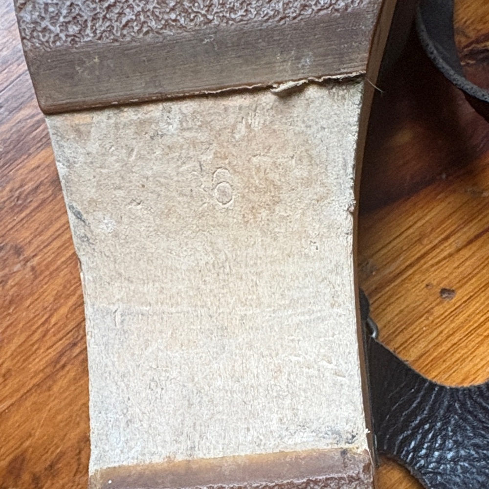 Swedish Hasbeens Black Leather Mules - Picture 6 of 9